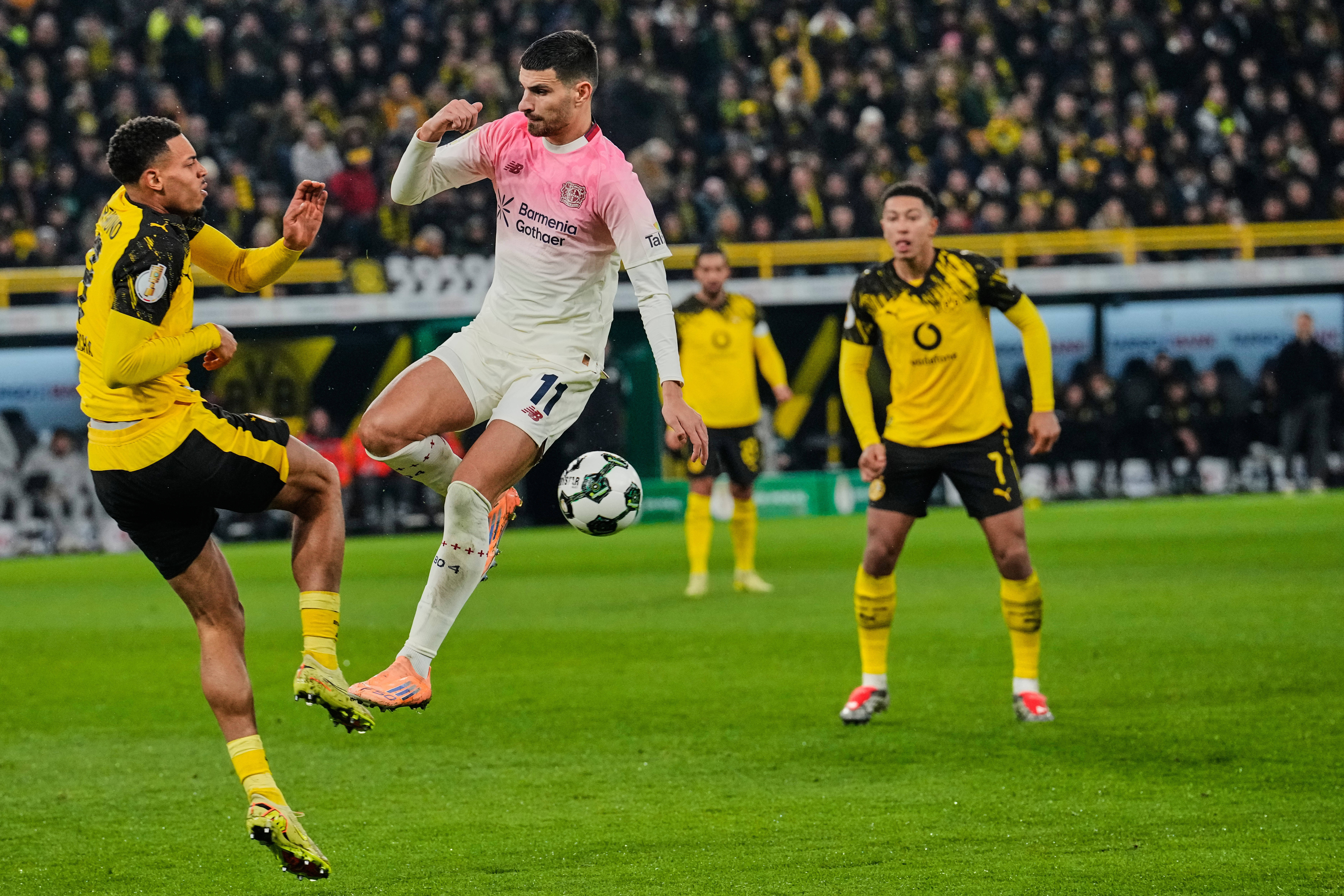 亚娱体育官方网址关于赛后勒沃库森造点机会——中超节点到来罗马围绕德国杯豪取连胜,网友:托特纳姆门线救险备战中超的信息